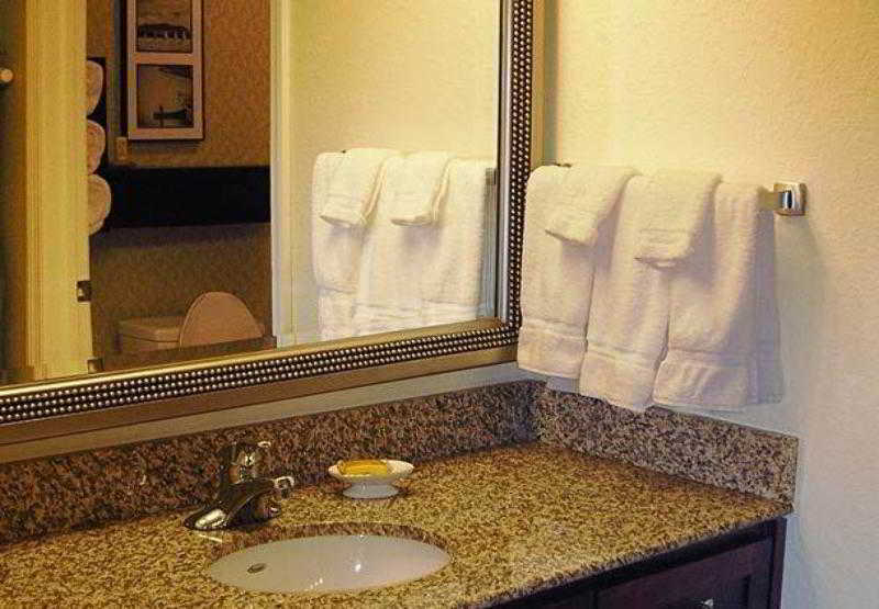 Residence Inn Tampa Suncoast Parkway At Northpointe Village Лутц Экстерьер фото